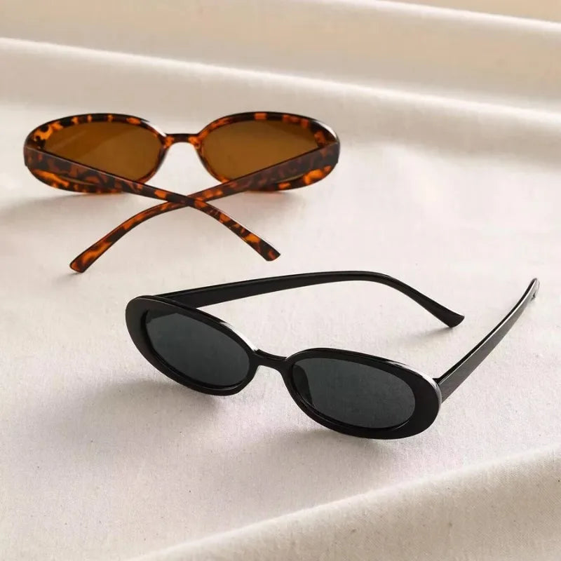 "Retro Oval Aesthetics - Y2K Vintage Sunglasses"
