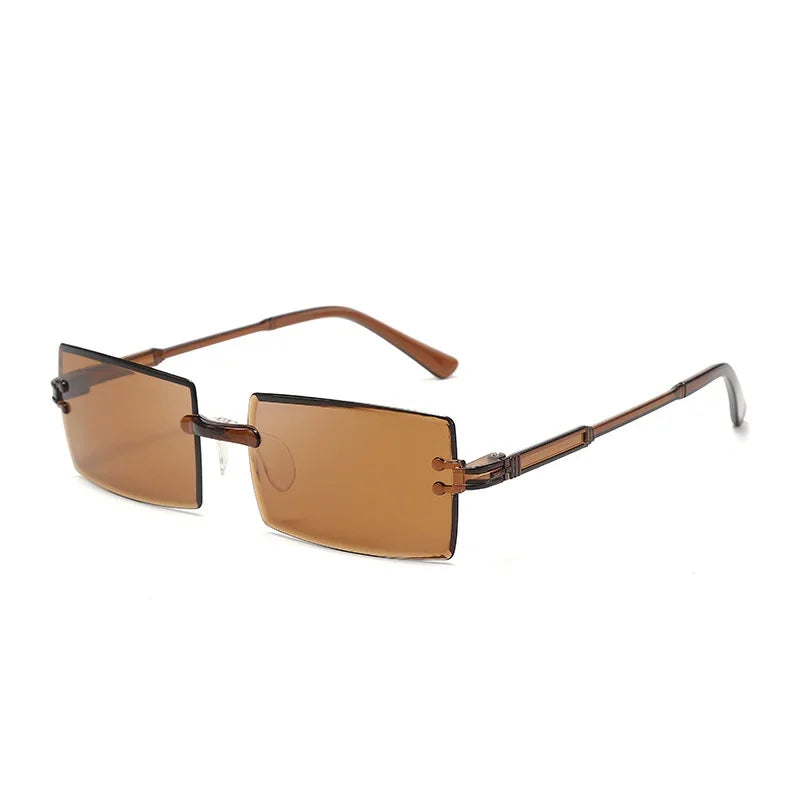 The Signature Oval - Timeless Vintage Frames
